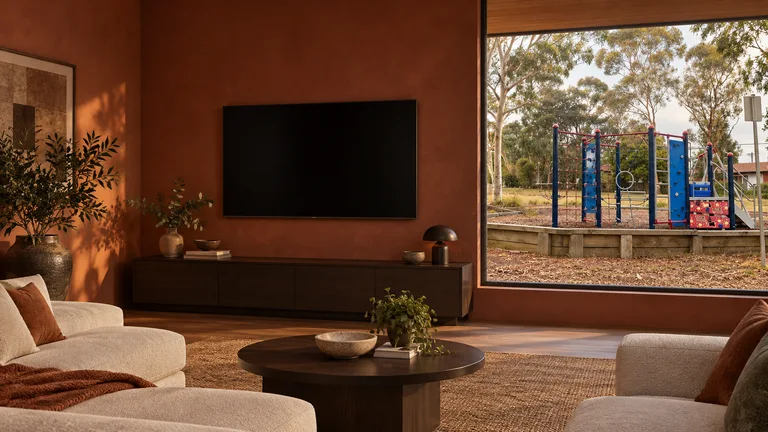 Waramanga — Room concept with a wall-mounted TV and a view inspired by Waramanga neighbourhood climbing playground.